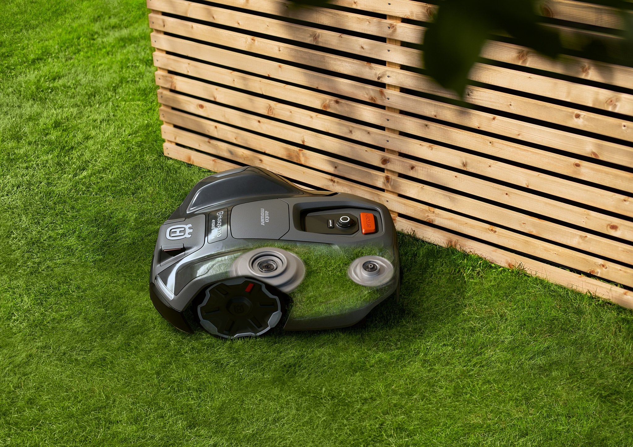 Husqvarna Automower® 410XE NERA