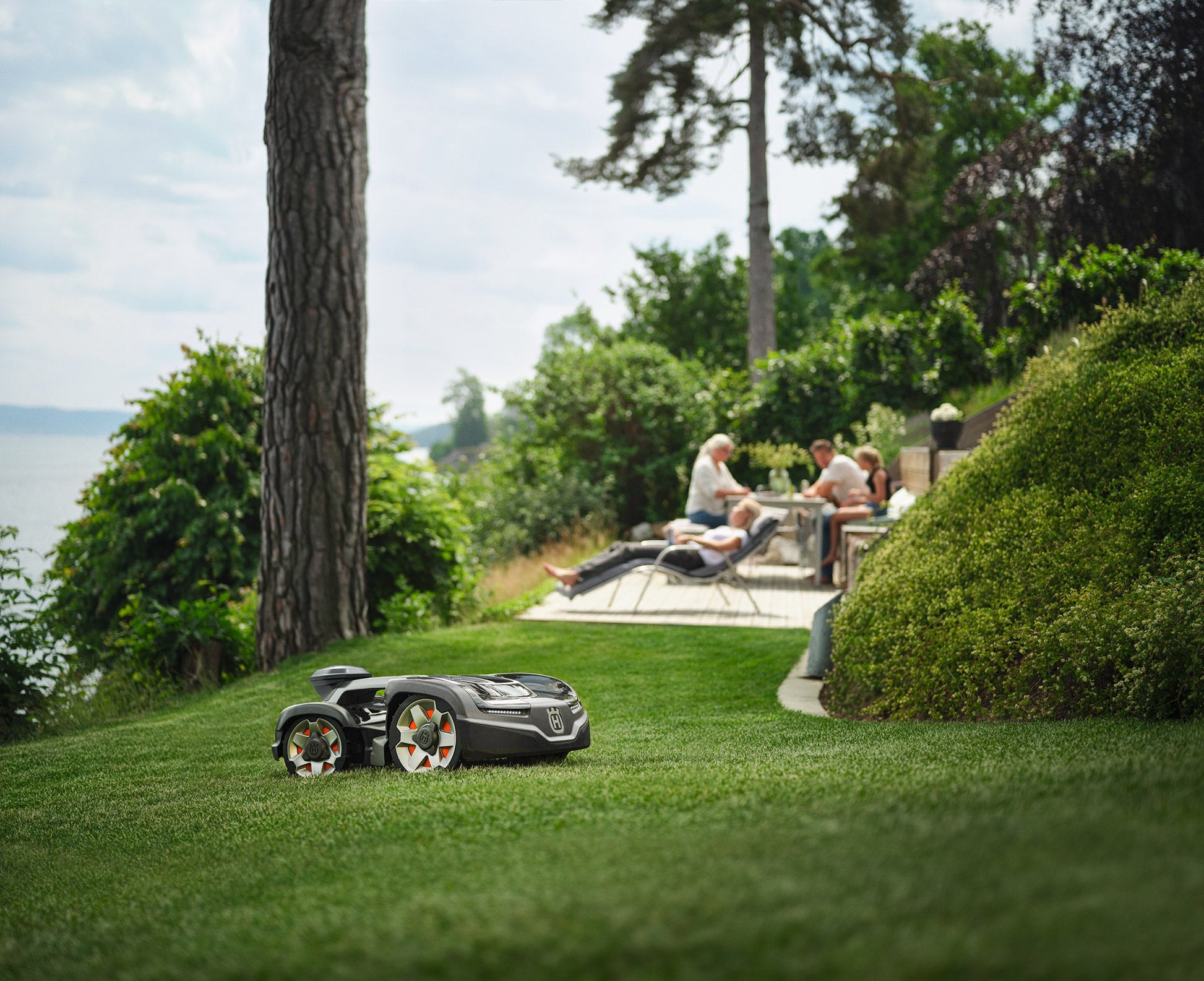 Husqvarna Automower® 435X AWD NERA
