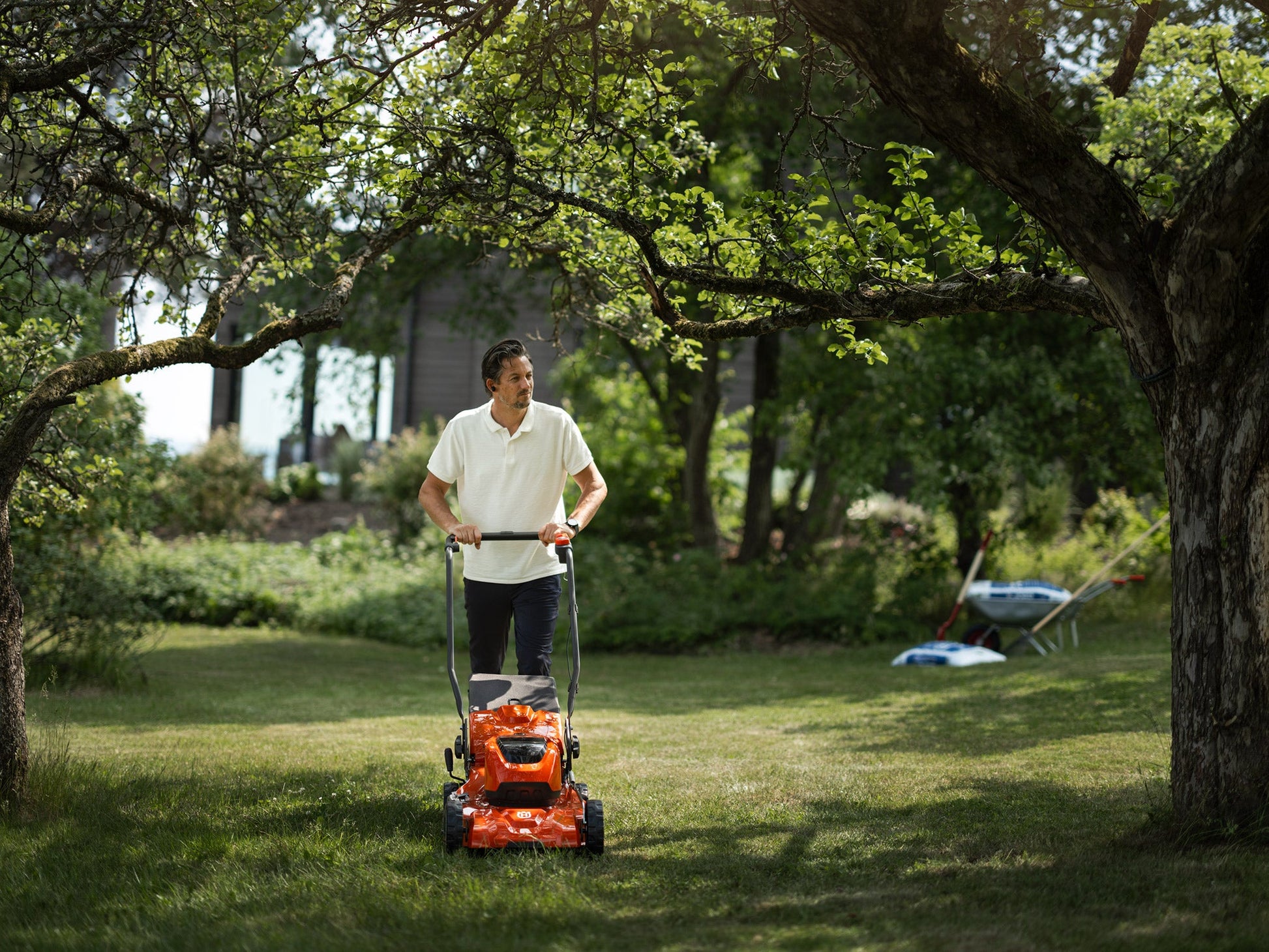 Husqvarna LC 251iS